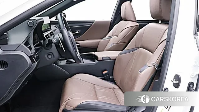 Lexus ES300h 7th generation id 3022198 из Кореи 17