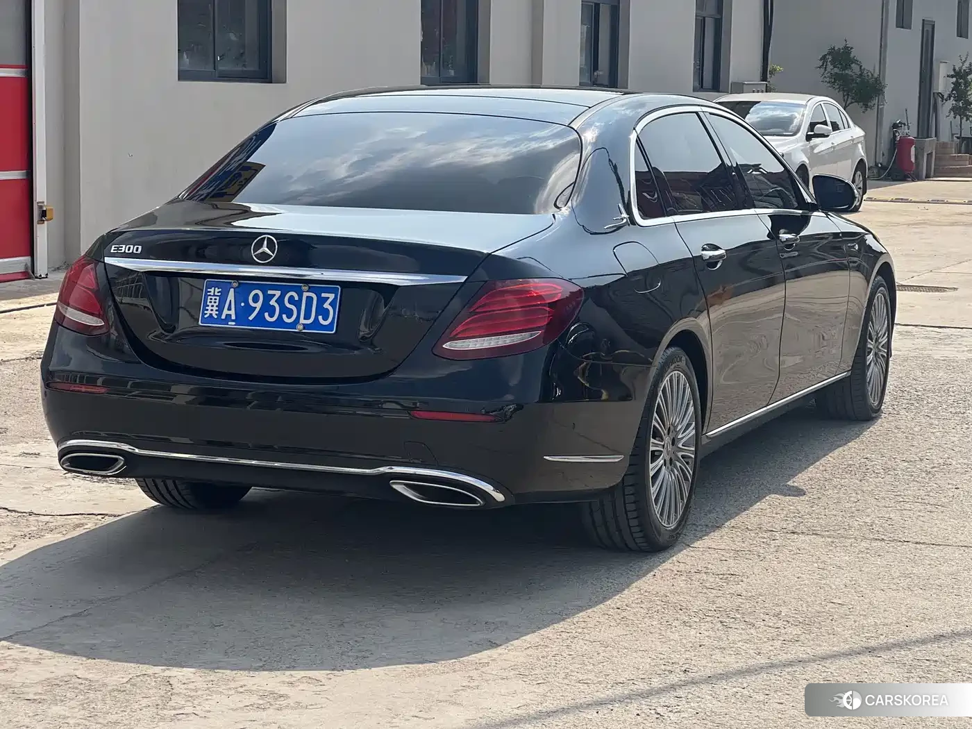 Mercedes-Benz E-Class id 4669535 из Китая 14