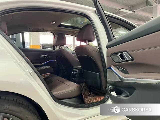 BMW 3 series id 4257606 из Китая 8
