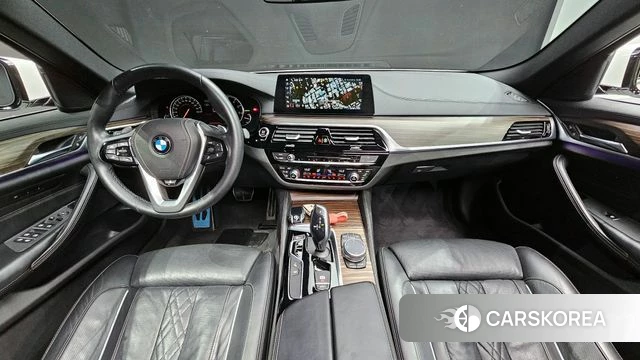 BMW 5 Series (G30) id 4318278 из Кореи 31