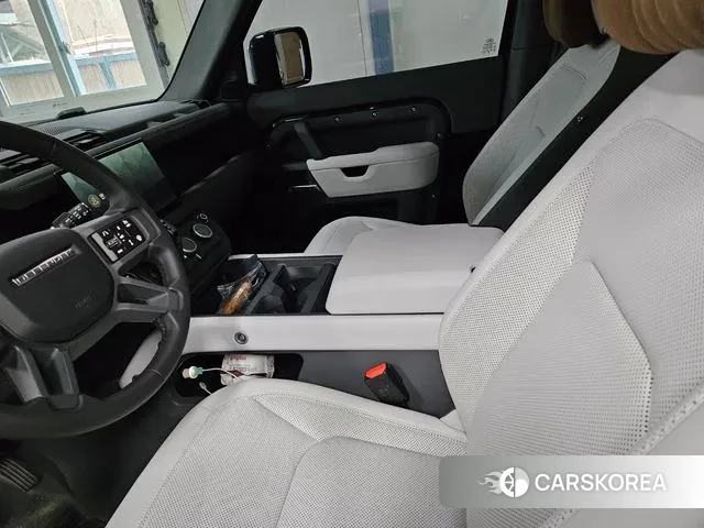 Land Rover Defender (L663) id 3705685 из Кореи 9