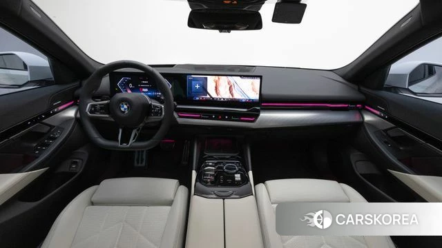 BMW 5 Series (G60) id 3909511 из Кореи 17