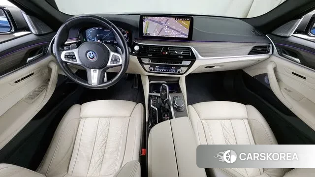 BMW 5 Series (G30) id 3598163 из Кореи 17