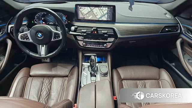 BMW 5 Series (G30) id 3833644 из Кореи 17