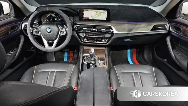 BMW 5 Series (G30) id 3687355 из Кореи 17