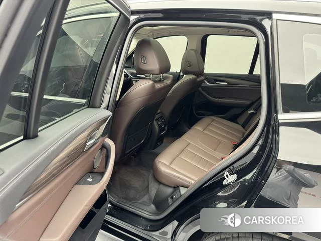 BMW X3 id 4260299 из Китая 17