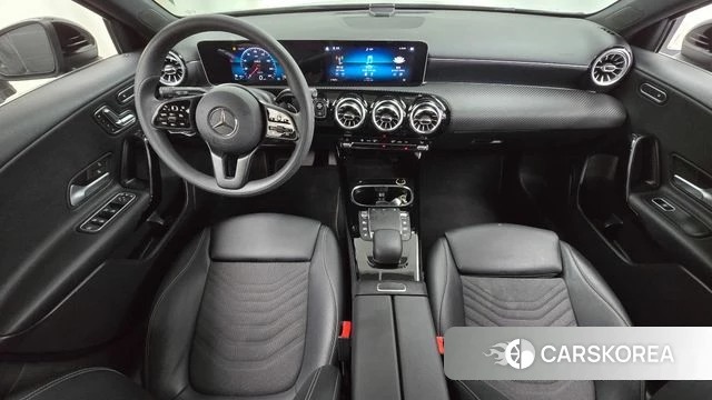 Mercedes-Benz A-Class W177 id 4542815 из Кореи 26