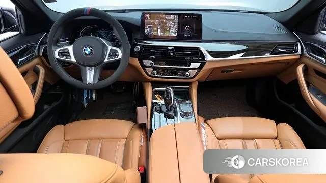 BMW 5 Series (G30) id 3772104 из Кореи 17