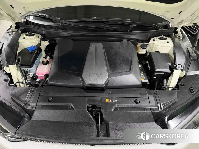 Kia EV6 id 4495356 из Кореи 17