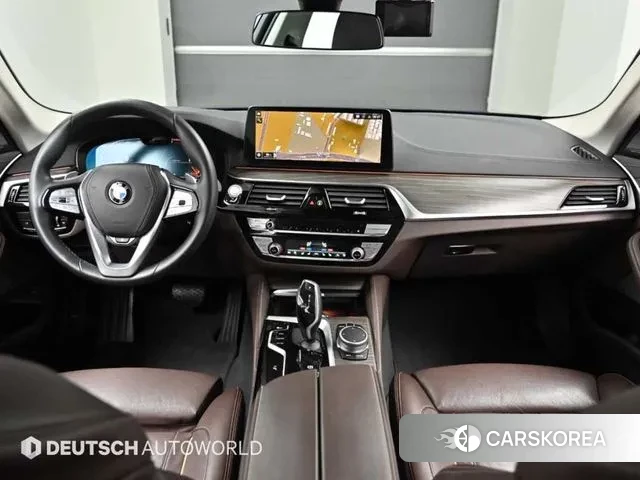 BMW 5 Series (G30) id 3788706 из Кореи 17