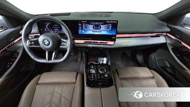BMW 5 Series (G60) id 4734547 из Кореи 29