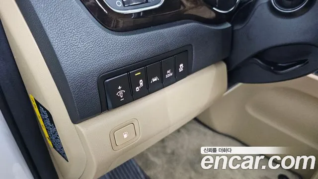 Kia The New Carnival id 2760891 из Кореи 17