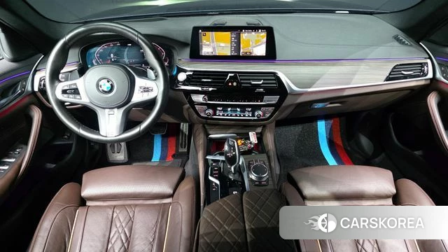 BMW 5 Series (G30) id 4317627 из Кореи 29