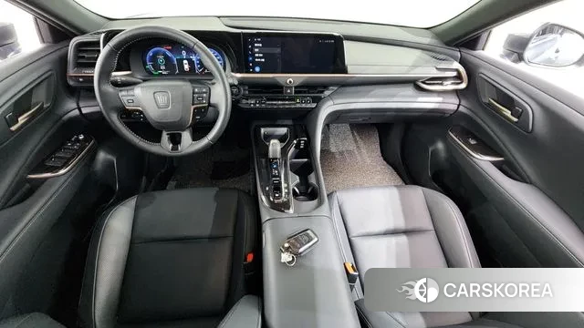 Toyota Crown Crossover id 3679718 из Кореи 17