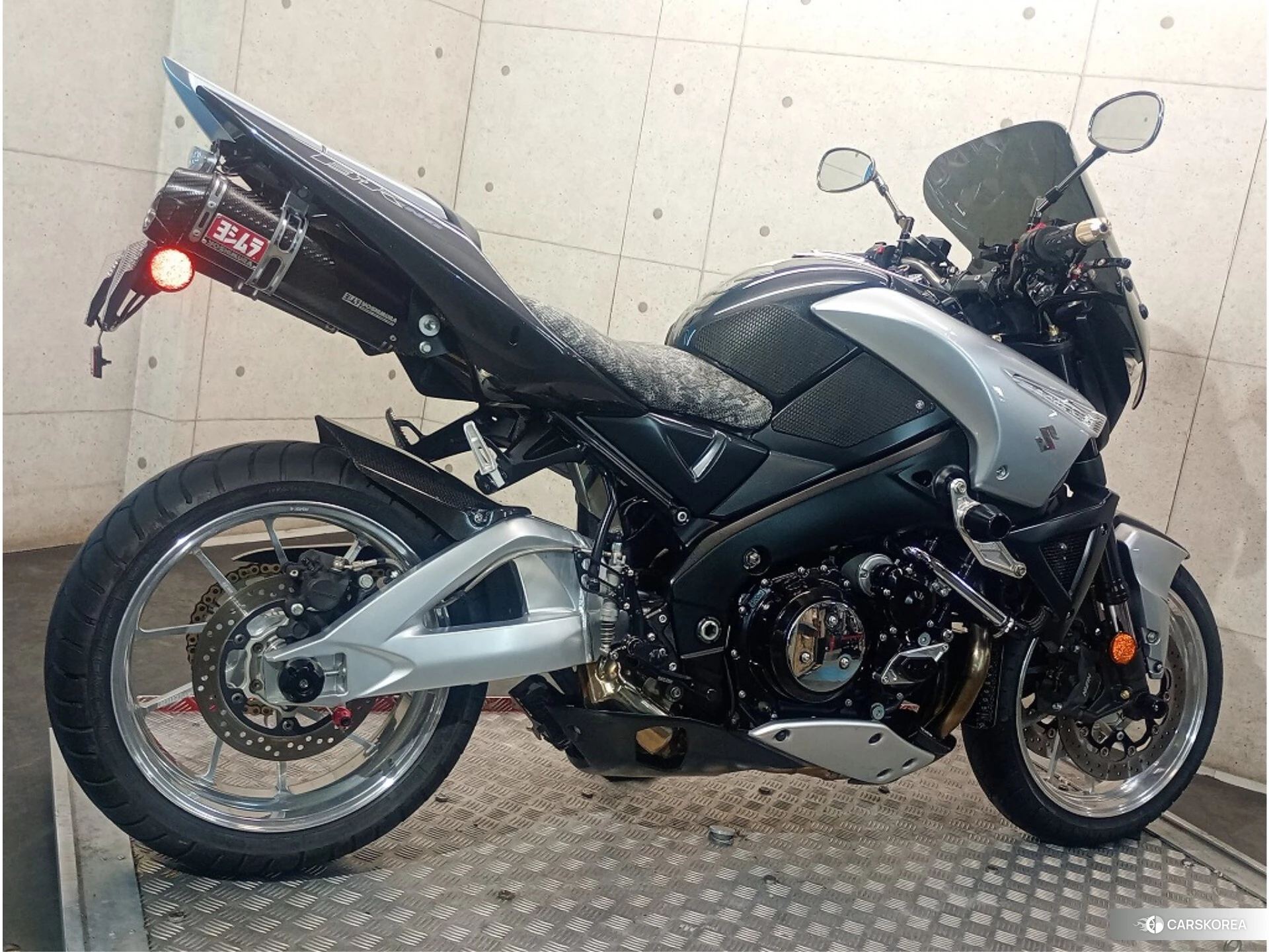Suzuki GSX 1300 BK (B-KING) id 4183740 из Японии 8