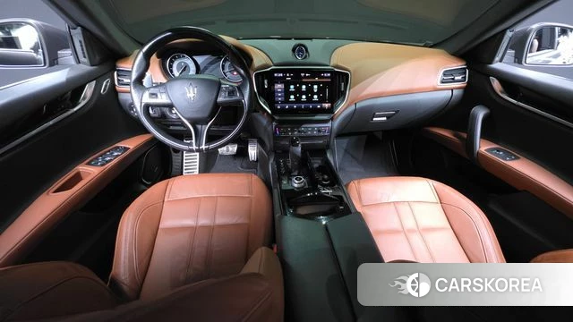 Maserati Ghibli id 4849026 из Кореи 27