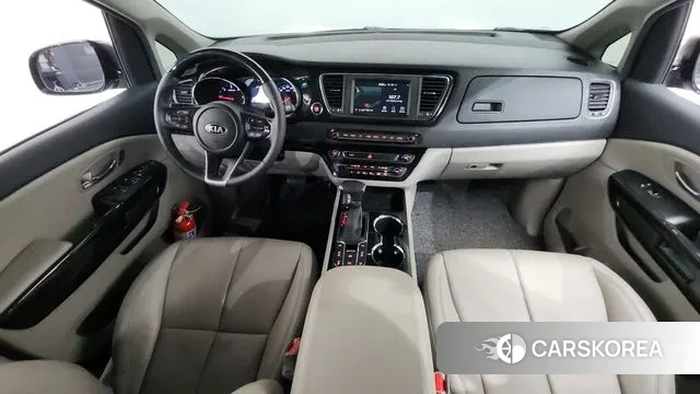 Kia The New Carnival id 3396772 из Кореи 17