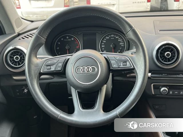 Audi A3 id 4209393 из Китая 11