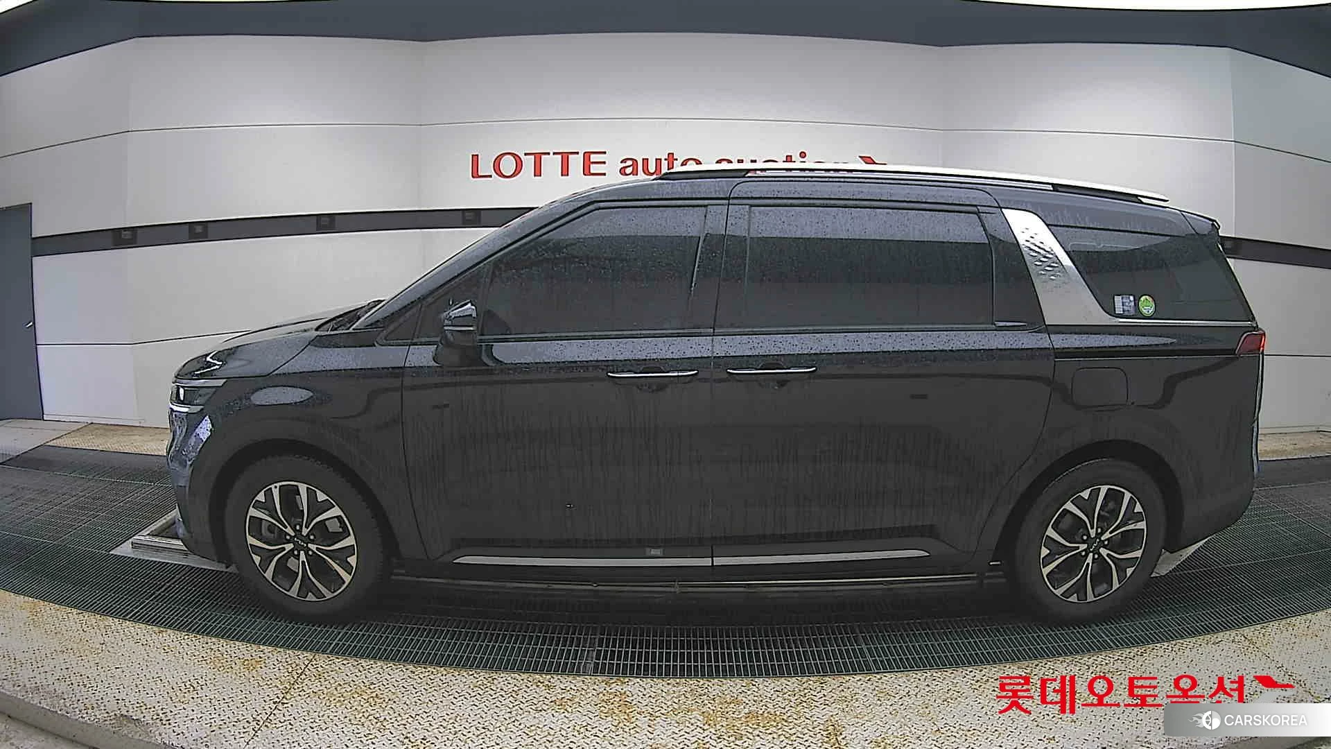 Kia Carnival id 4352417 из Кореи 34