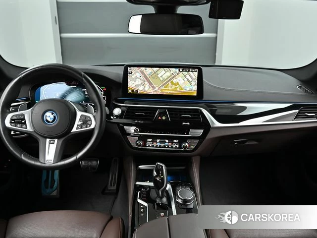 BMW 5 Series (G30) id 4186356 из Кореи 7