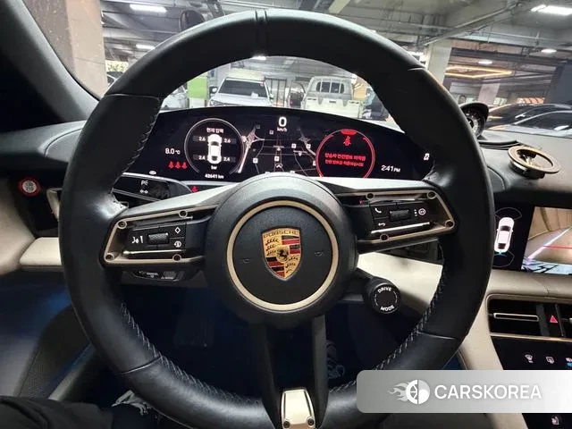 Porsche Taycan id 3691724 из Кореи 15