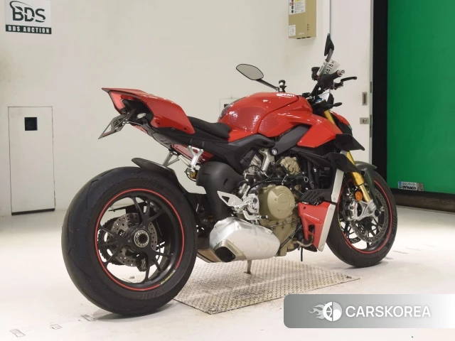 Проданный Ducati STREETFIGHTER V4 S id 4313285 из Японии, фото 8