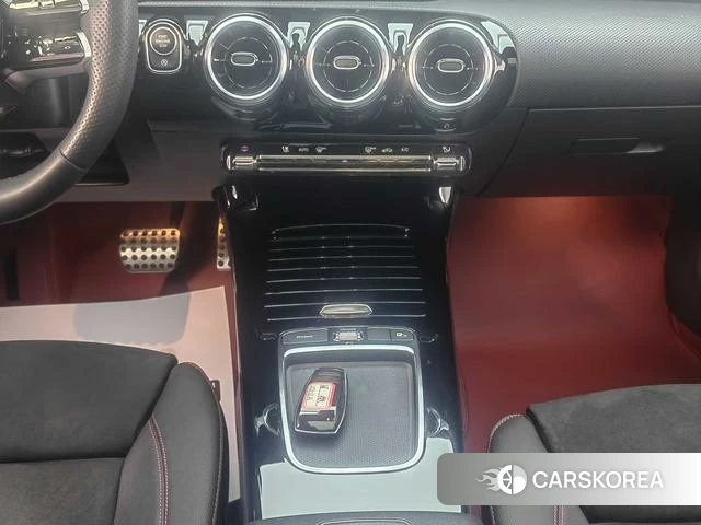 Mercedes-Benz CLA (import) id 4264828 из Китая 16