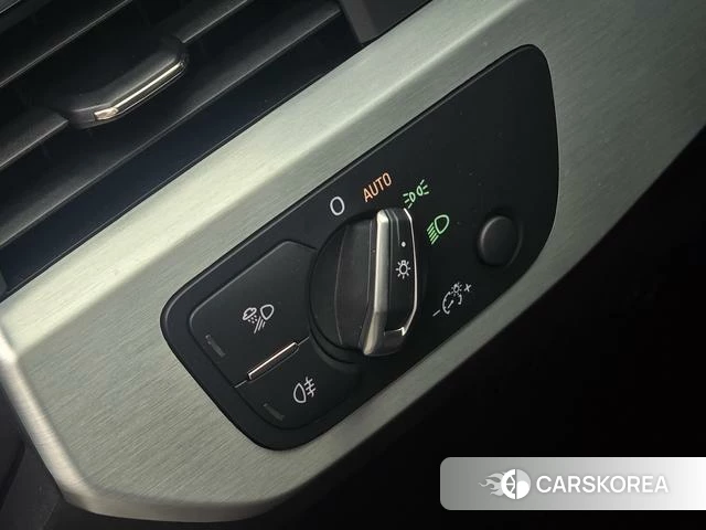 Audi A4L id 4260341 из Китая 20