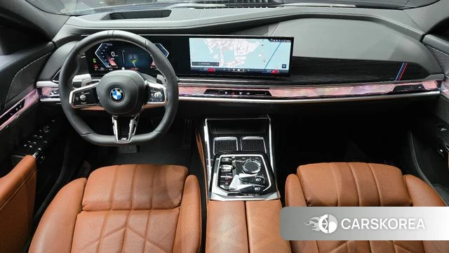 BMW 7 Series (G70) id 3786108 из Кореи 17