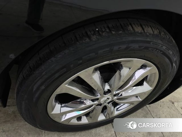 Kia All New Carnival id 4448360 из Кореи 17