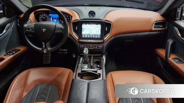 Maserati Ghibli id 3226278 из Кореи 17