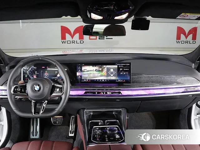 BMW 7 Series (G70) id 3002467 из Кореи 17