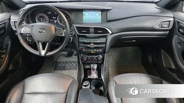 Infiniti Q30 id 3656336 из Кореи 17