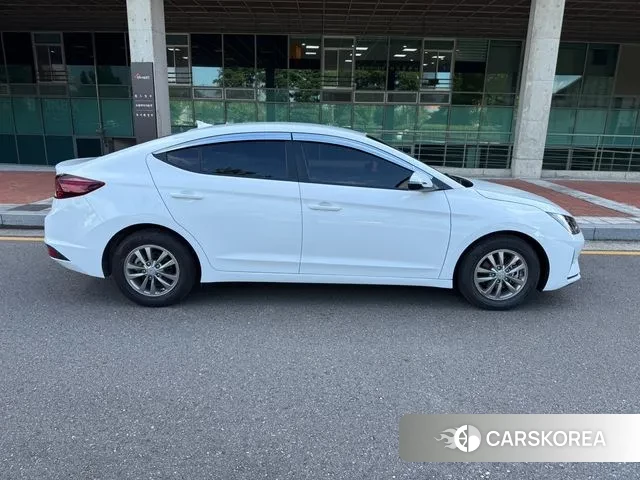 Hyundai The New Avante AD id 3039114 из Кореи 17