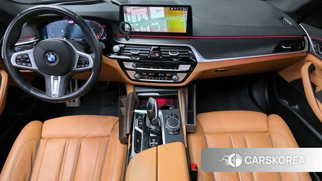 BMW 5 Series (G30) id 3826581 из Кореи 17