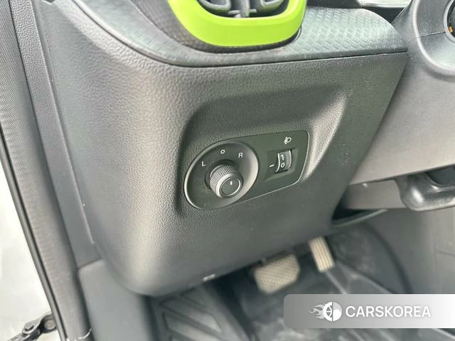 Roewe CLEVER id 4238616 из Китая 47