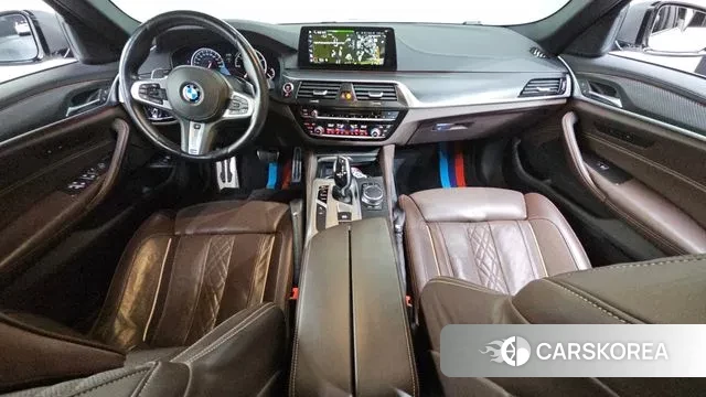 BMW 5 Series (G30) id 3651841 из Кореи 18