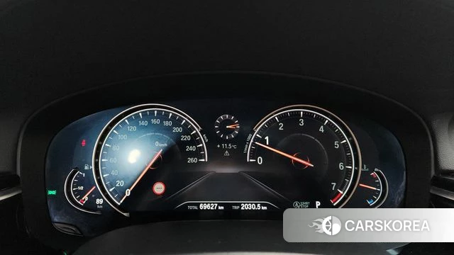 BMW 5 Series (G30) id 3917190 из Кореи 17