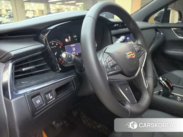 Cadillac XT5 id 3869918 из Китая 19