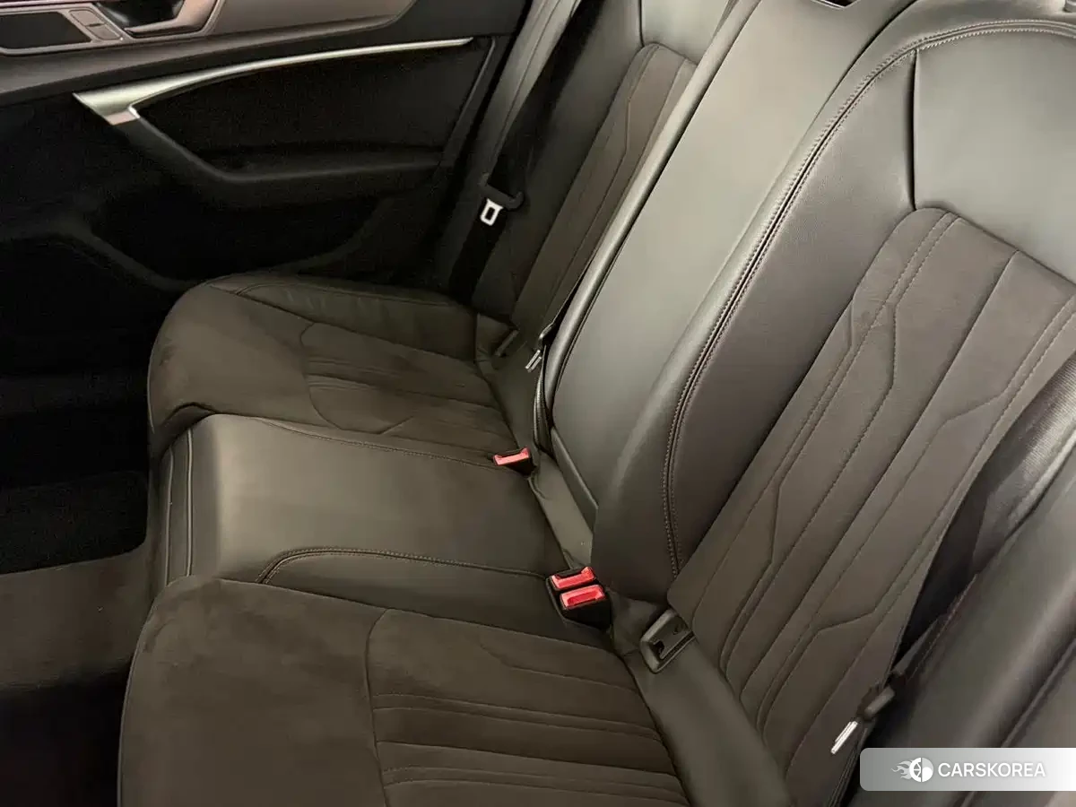 Audi A6L id 4547593 из Китая 13