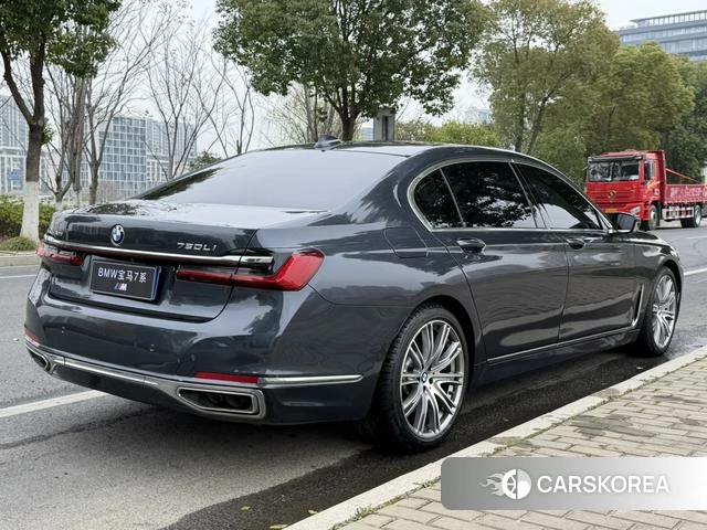 BMW 7 series id 4242191 из Китая 17