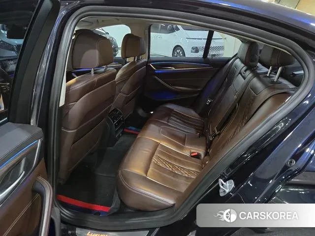 BMW 5 Series (G30) id 3288699 из Кореи 17