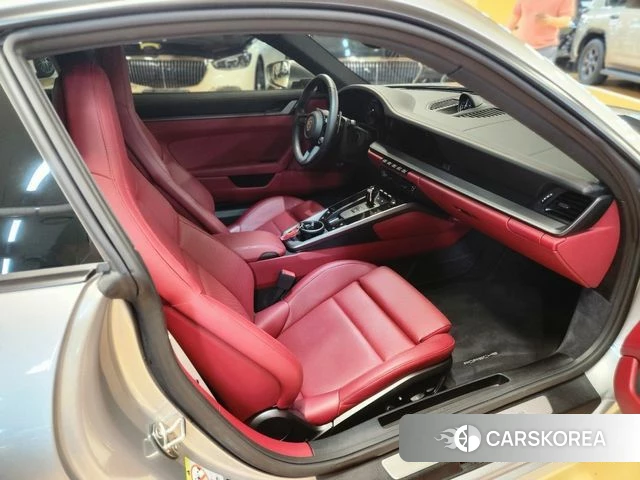 Porsche 911(992) id 4594472 из Кореи 17