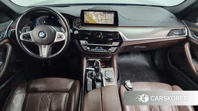 BMW 5 Series (G30) id 3692150 из Кореи 17