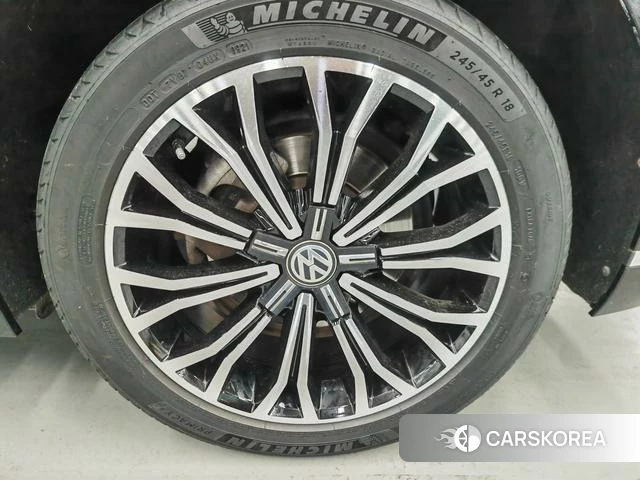 Volkswagen Huiang id 3895936 из Китая 12