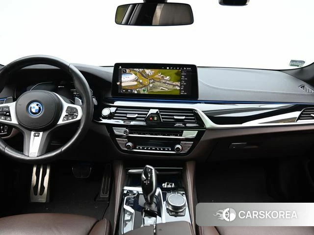 BMW 5 Series (G30) id 3852034 из Кореи 17