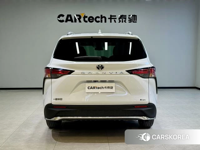 Toyota Grevia id 3889862 из Китая 27