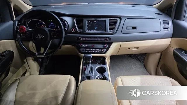 Kia The New Carnival id 3713956 из Кореи 17