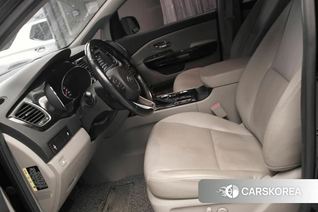 Kia The New Carnival id 4502259 из Кореи 17