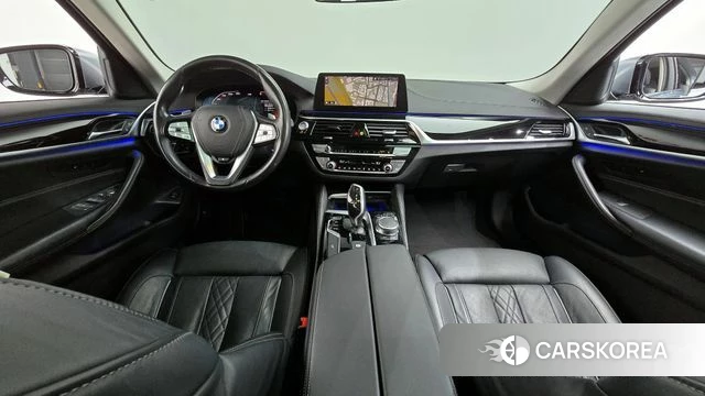 BMW 5 Series (G30) id 4284572 из Кореи 30